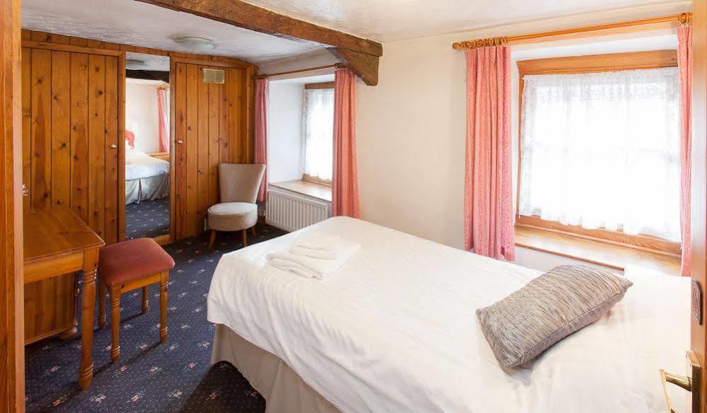 The Dalesman Country Inn セドバーグ エクステリア 写真